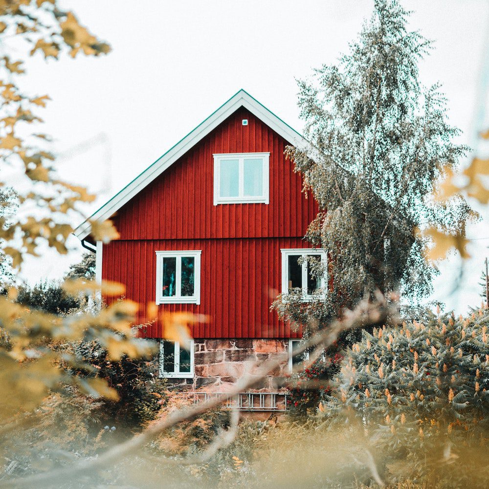Nymålat rött hus